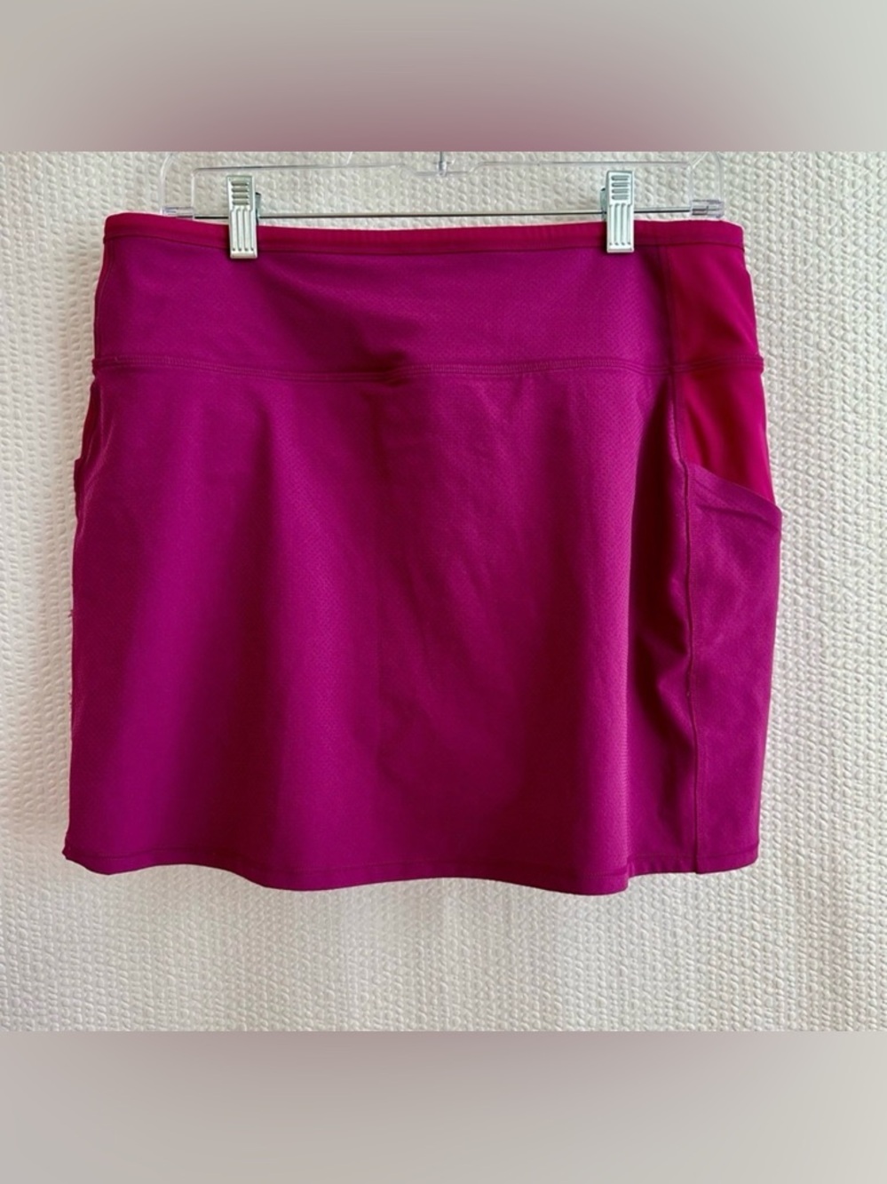 Athleta Women’s Action Skort in Dobby Magnolia Magenta Pink Size: Medium